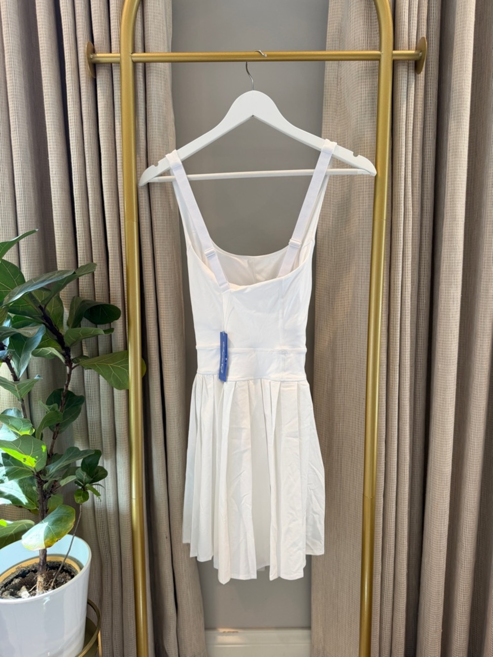 HEATHYOGA NWT Women’s White Tennis Dress - Picture 2 of 4